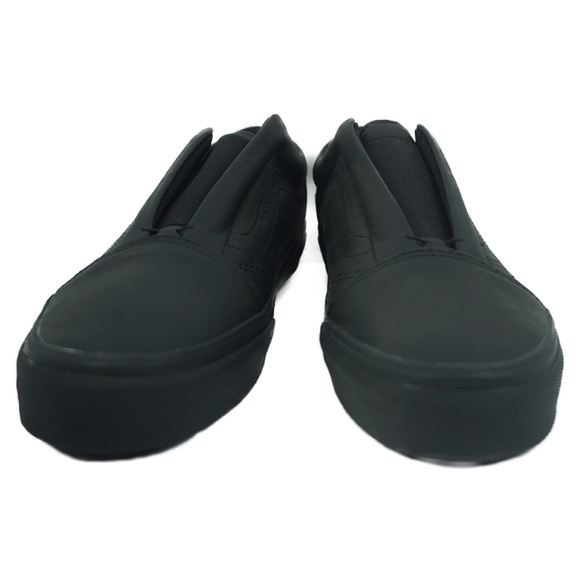 VANS OLD SKOOL LACELESS WOMEN'S LOW TOP SNEAKERS - Picture 2 of 8